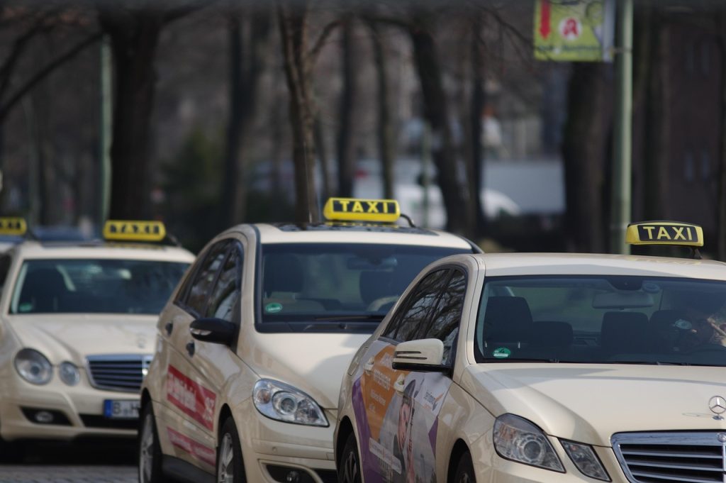 taxi 5256235 1280